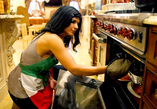 teresa-giudice-cooking-kitchen